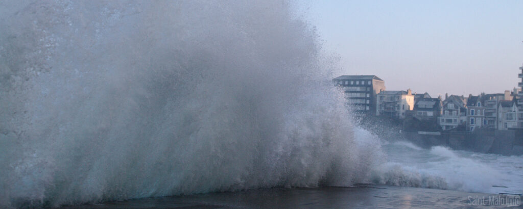 Photo - Actualités grandes marees saint malo 2015 tp