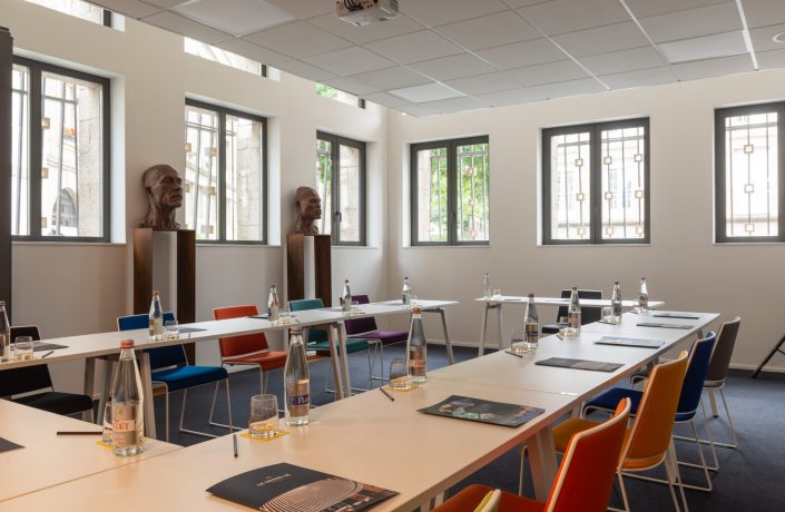 Salle séminaire-HOTEL-GRAND-BE-45 Salle séminaire-HOTEL-GRAND-BE-45